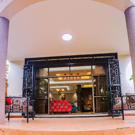 Gazelle Guest House Kampala Exteriör bild